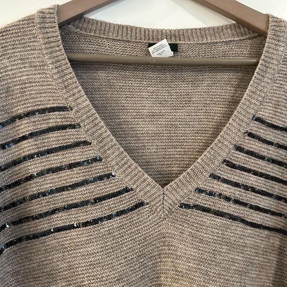 J Crew Alpaca Sequin V Neck Sweater Tan Black Size XL - Picture 2 of 10